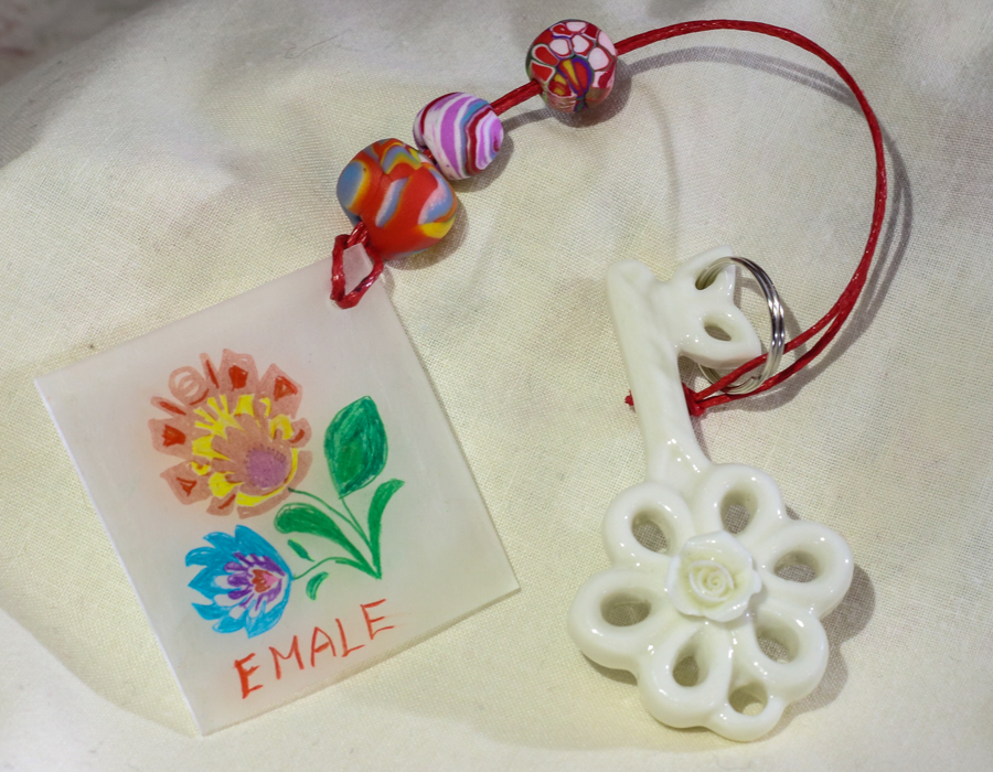 emale (2)