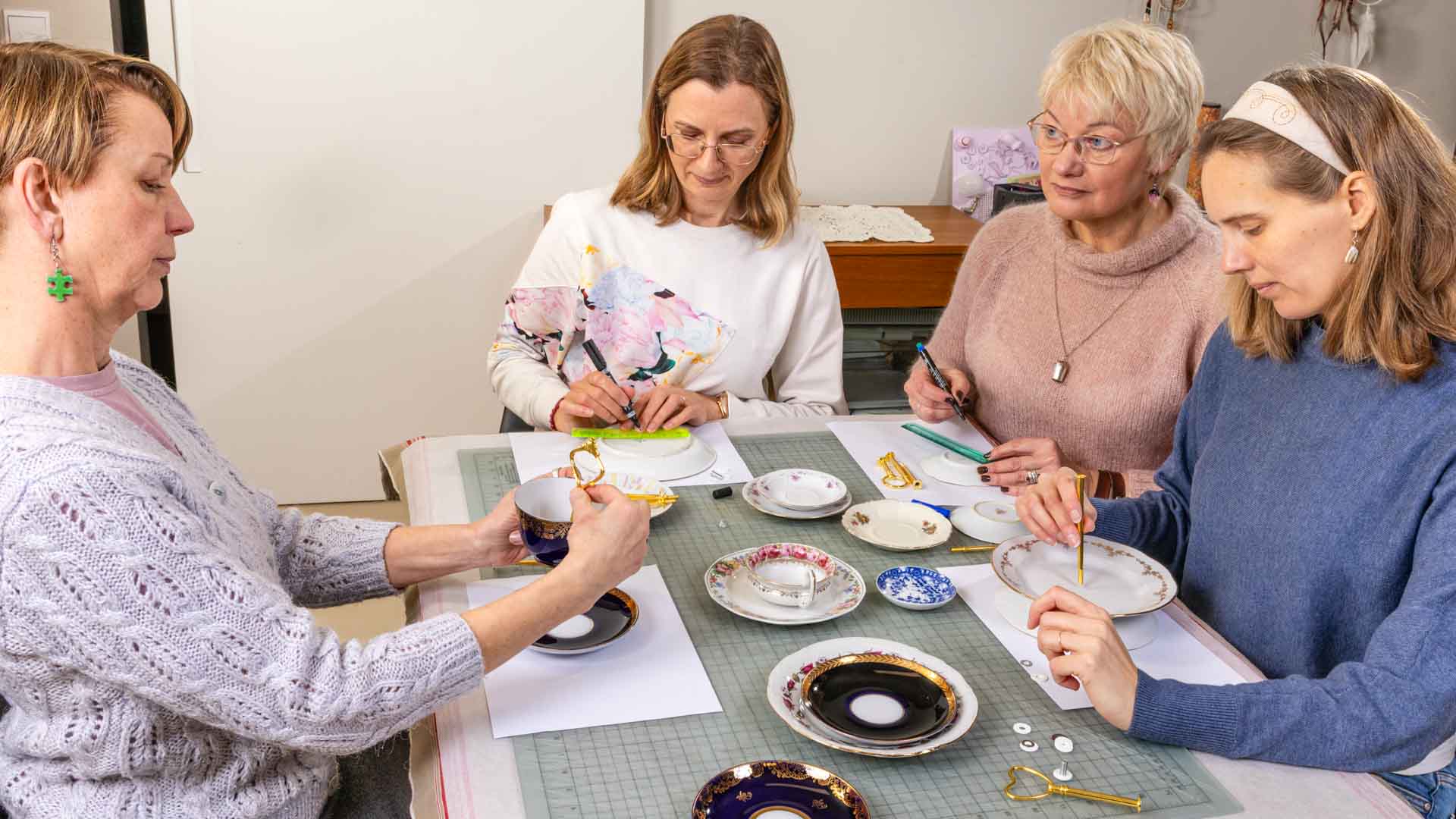 _M_C4882-2_lands_16x9