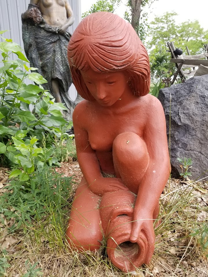 Ellinor Piipuu - Suur naise figuur 50kg 18x28x32cm